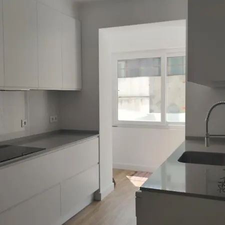 Apartamento T3 Com Logradouro No Centro De Apartment
